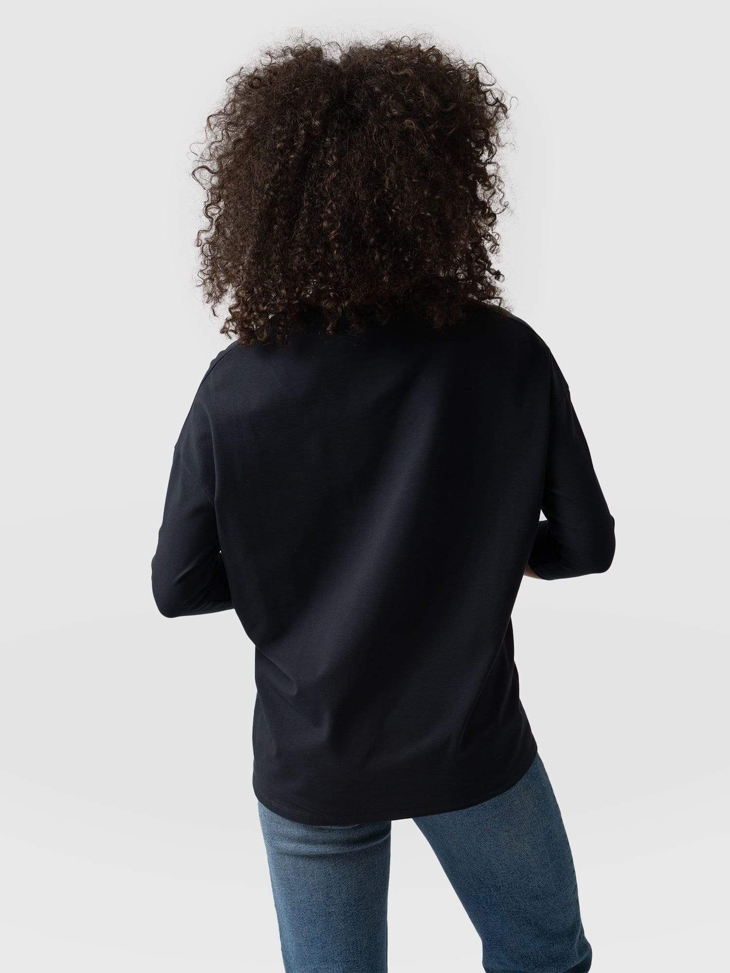 V-Neck Tee Navy - Women's T-Shirts | Saint + Sofia® EU